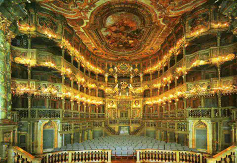 ���Ժ�ڲ�����ϯ����̨װ�÷ǳ���������