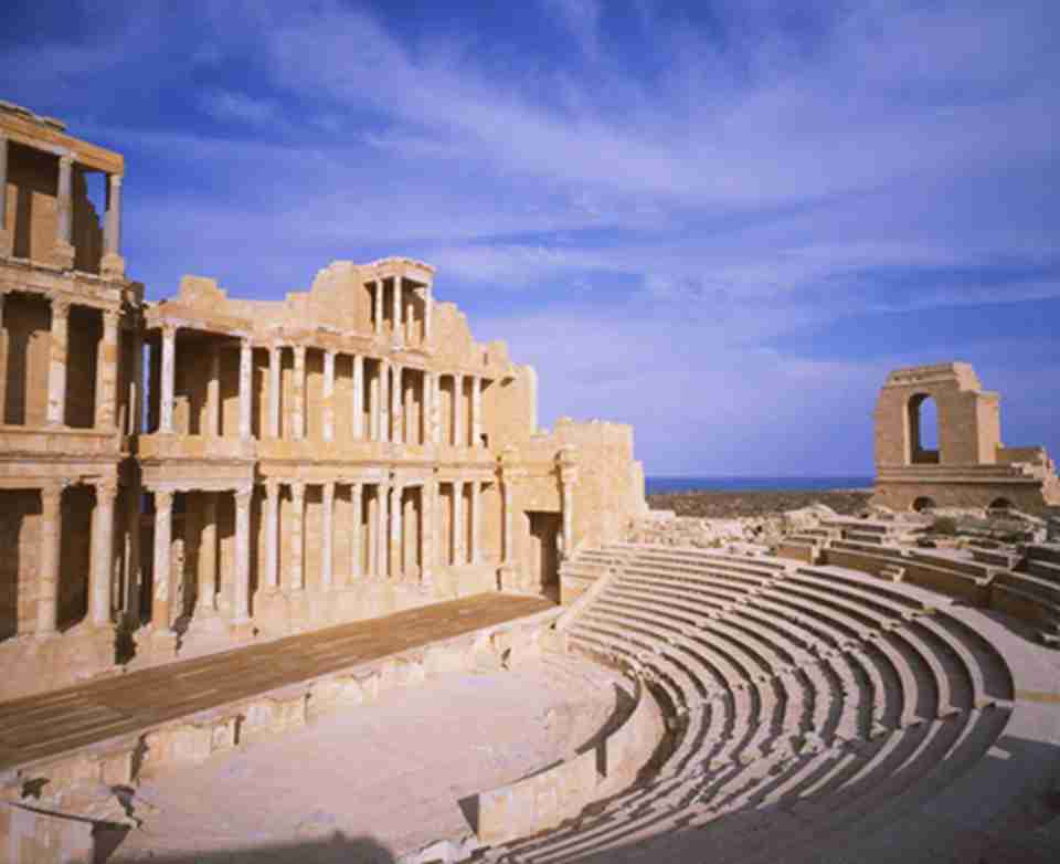 ���ξ糡���ڵ��͵�����ʽ����