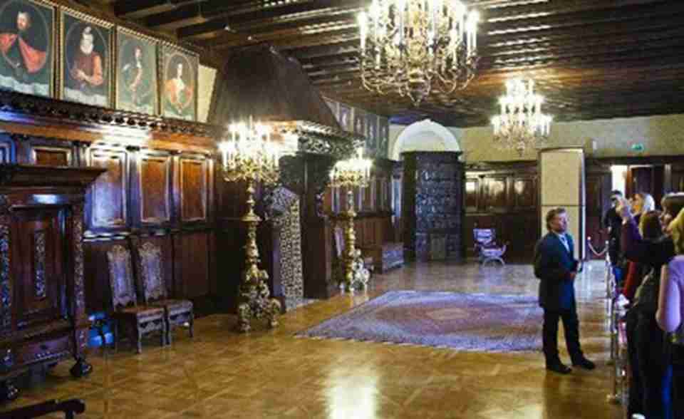 լۡ�ڵ�12������ڣ������Լ�������Ʒ