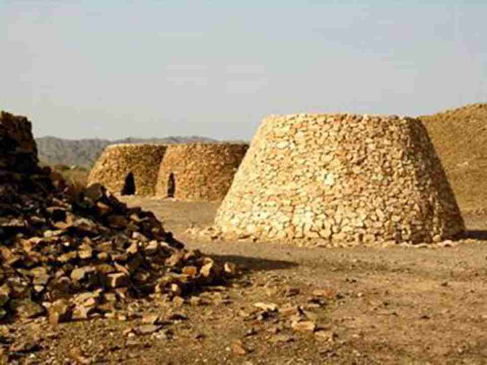 ����ֱ��Լ20�ף��߶�Լ10��