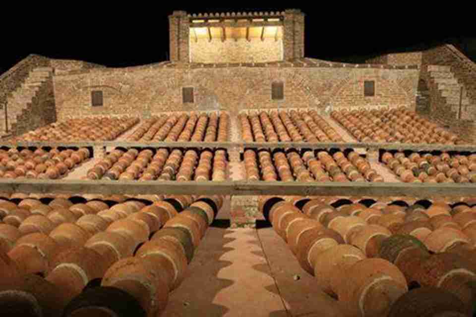 ��ַ�Ե���ˮ���̵�ͻ�����ʩ���Լ������ᡢ�󹤾�Ժ��Ϊ��Ҫ�ص�