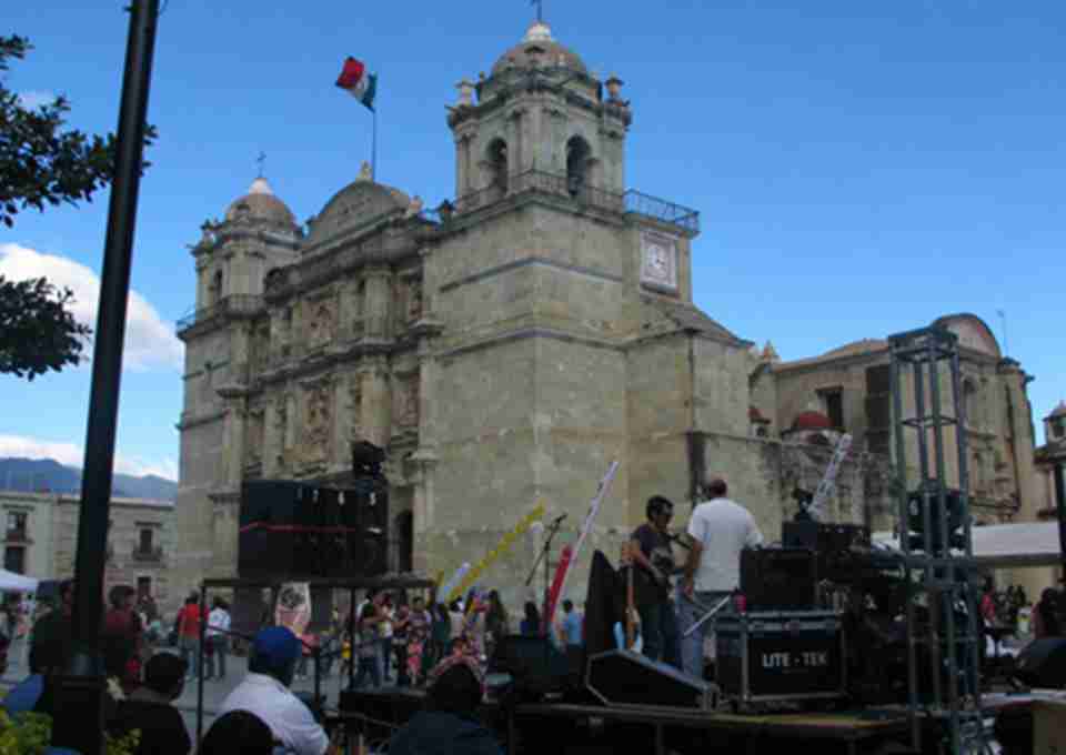 �����ִ�1200��������ӡ�ڰ������������Ľ��á����������ú����