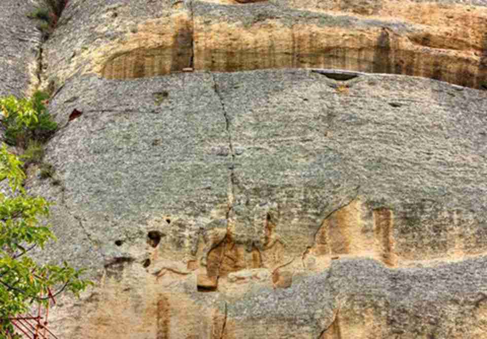 ��������ʿ�����ϻ����в�ͬ��ʷʱ�ڵ�3��ϣ������