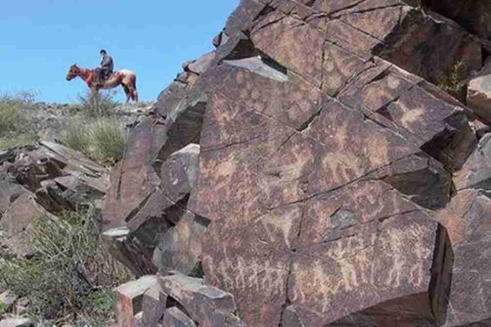 �ػ��Ͽ��еķ�����滭��Զ�ŵļ�̳