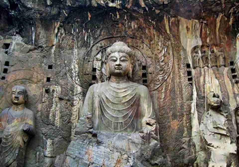 ����ʯ���Ǳ�κ���ƴ��ʼҹ��巢Ը������еĵط�