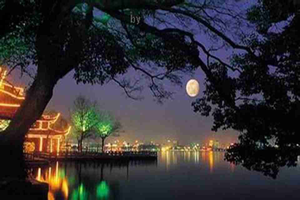 λ�ڰ׵����ˣ����й�ɽ�����������ƽ������