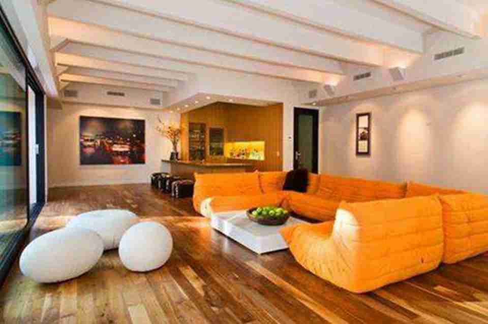 ·��˹&bull;����������Ҫ�������뾰�����ںϣ��������뾰��һ�����