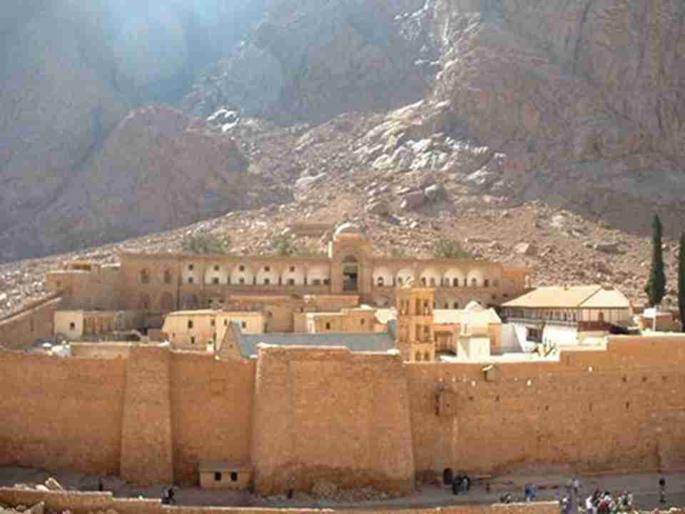 ʥ�������ȵ����ǰ��������̡���˹���̺���̫�����ڵ����������ڽ̹�ͬ��ʥ��