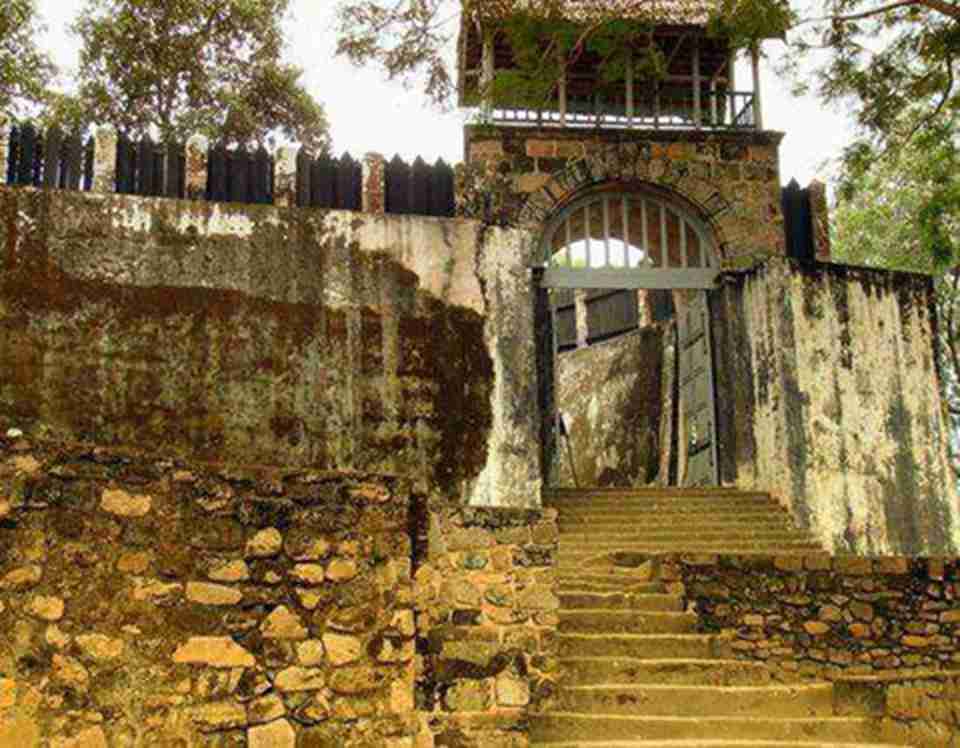 �ڹ�ȥ��500�����ɽ�й�һֱ�Ǿ����ڽ���ʽ�ͼ���ĵط�