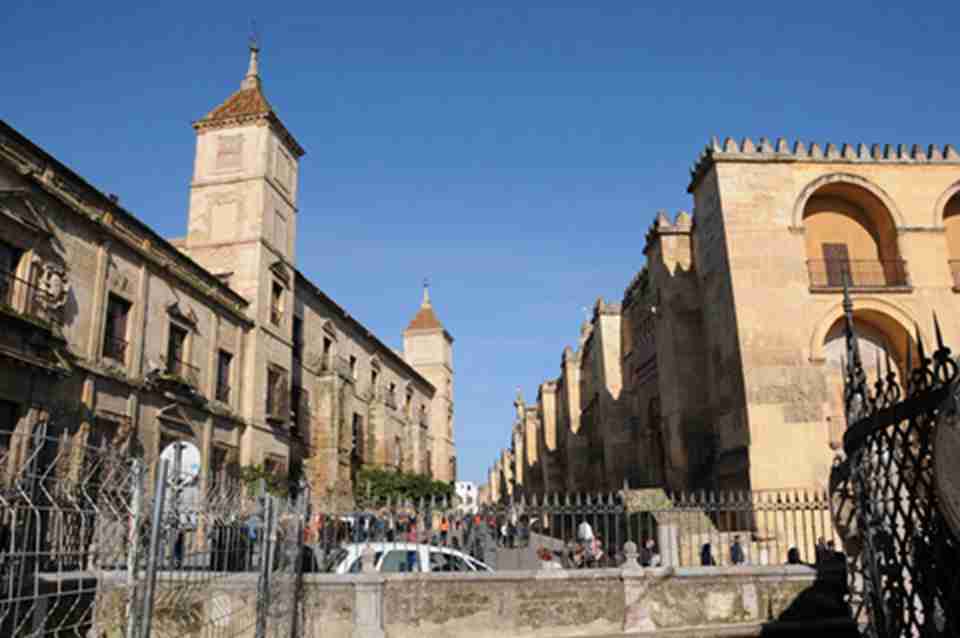 ������Ĺ���͹��������ڴ˾��ཨ�����涷�ޡ���ΰ׳��