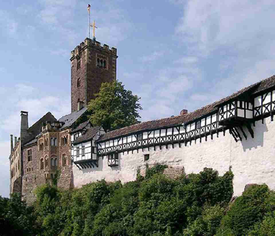 �߶��ر������ڵ¹�ͼ�ָ��ݵı���ɽ��