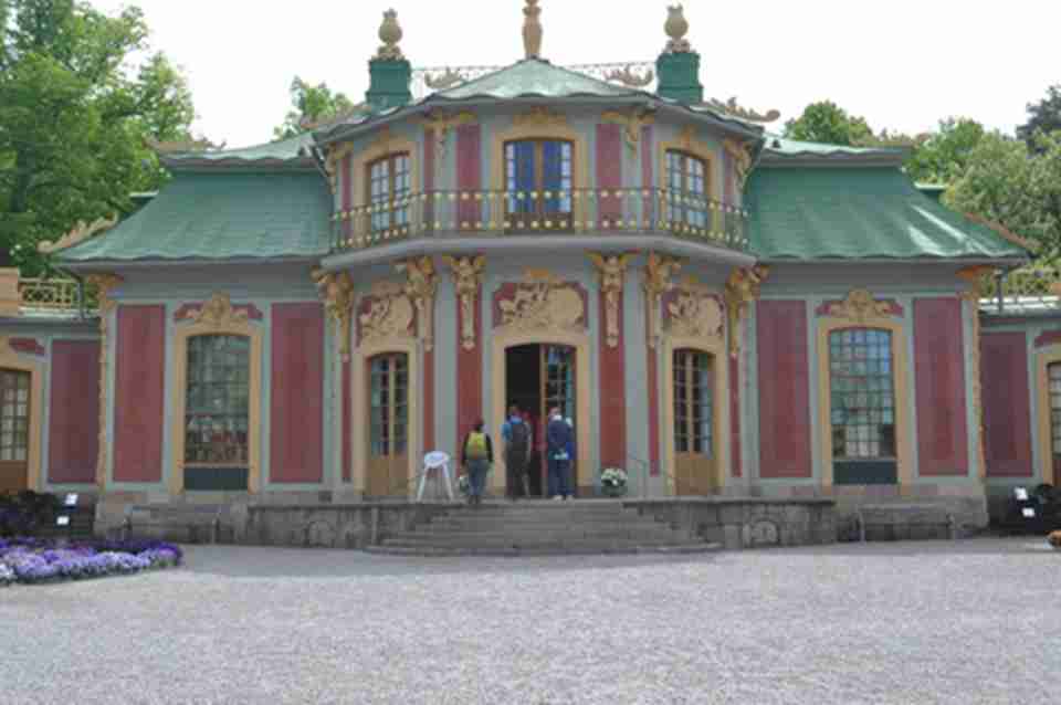 ������������Ħ�ʹ�ӵ�гǱ���������õľ糡���й�ʽ��ͥԺ¥���