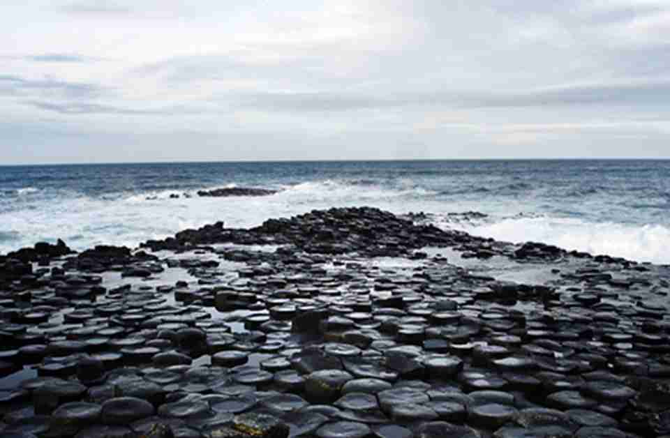 ��Щʯ���ߵͲβ�������£��������