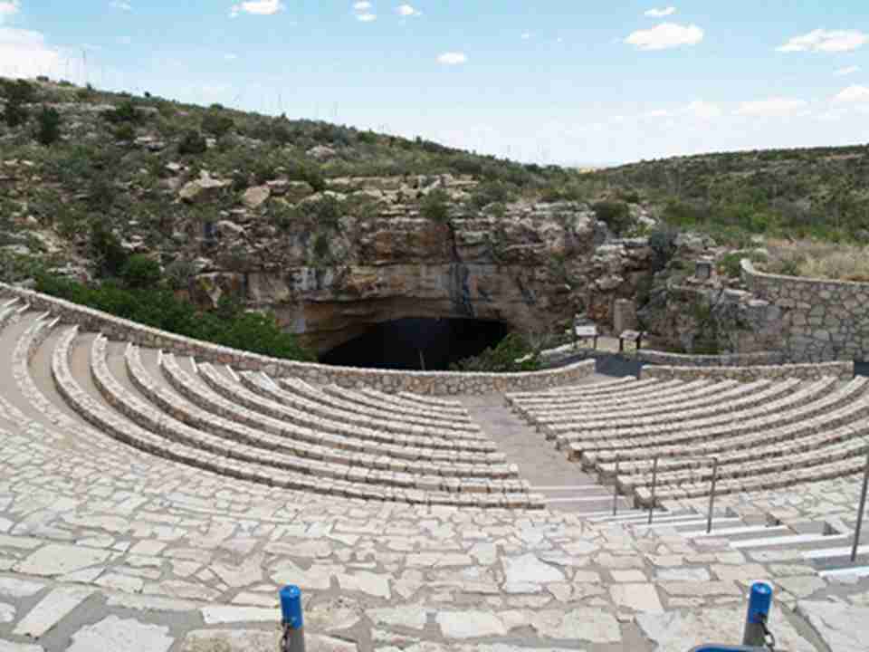 ����˹�͵¶��߹��ҹ�԰��λ��������������ī������