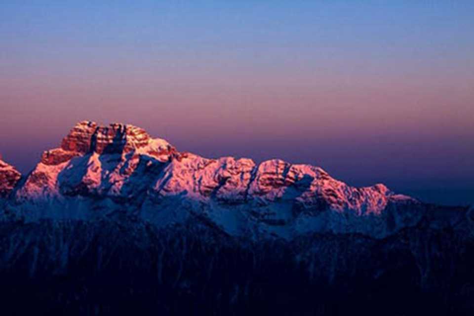 �����׵�ɽλ�������������˹ɽ���������Σ����� 3,343��