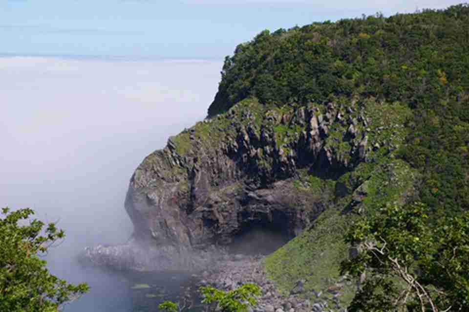 ֪���뵺λ�ڱ��������Ķ����������ٶ����ο˺�