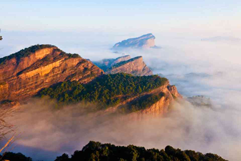 ����ɽˮ�����£������㶫һ��ϼ