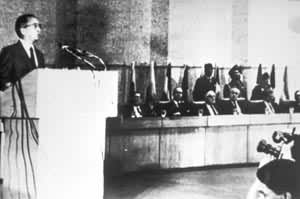 1985��2�£���������11����ծ�������β����������ڶ�����ӹ��͹�ʥ����������