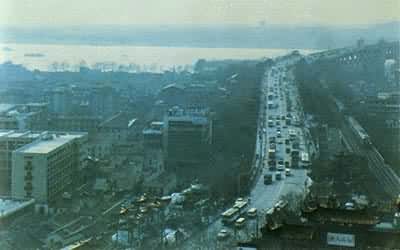 �人�ں���·��Ŧ(�й�)