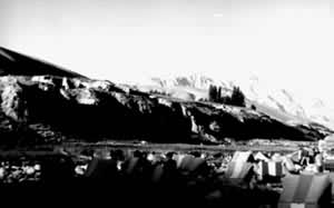 ͼ1���й�����ɽ������³��Ӫ�أ�����2800�ף�