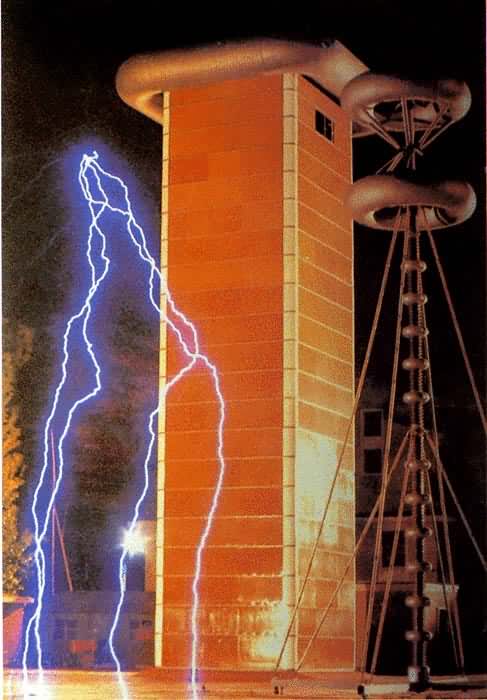 �й���ͼ��ѧԺ6 000ǧ�������ѹ������20�׳���϶�ŵ�