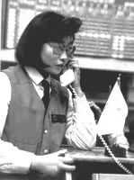 上海证券交易所内的女经纪人（1991）