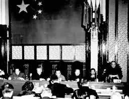 1953��2�µ�Сƽ���л����񹲺͹�������������ίԱ���22�λ����������л����񹲺͹�ȫ�����������ἰ�ط���������������ѡ�ٷ����ݰ���˵������