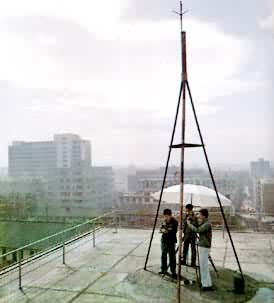 ���в���----�ڳ��и߲㽨���ﶥ�ϵ����ǵ���й۲�