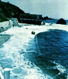 1983��5��26���ձ����в�7.7����������Х������������ذ��Ĺ���