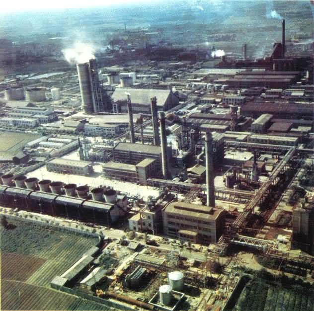 �й����ʻ���֮һ�����Ϻ��������������