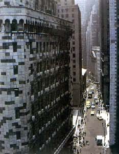 ŦԼ����������¥Ħ�죬�ֵ���ͬ��ȣ����������Ѽ����⣬��Ϊ���з�չ�еĻ�������