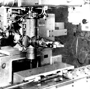 ͼ1�����������ϻ�е��