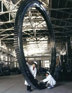 5000���׵Ľ���Բ������ת�����Ȧ