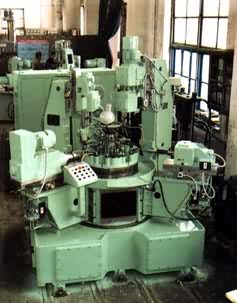 �ӹ�����Ⱥ�˸ǵĻ�ת����̨ʽ��ϻ���