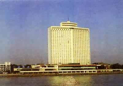 ���ݰ������ݣ�1983�꽨�ɣ�Ī���Ρ��ƺ��׵����