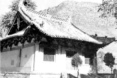 �����³����ִ���⾰