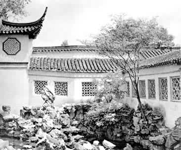 ͼ2��������԰԰ǽ��©��