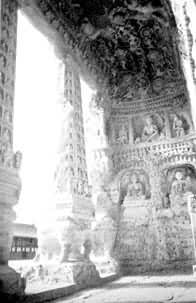 �Ƹ�ʯ�ߵ�10��ǰ��һ��