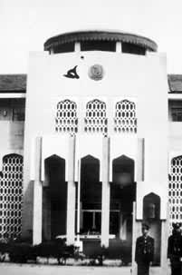 �ͻ�˹̹פ����ʹ��