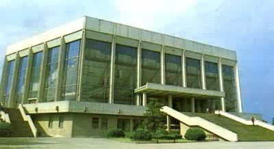 �Ͼ���̨ɽ�����ݣ�1975�꽨�ɣ�����ʡ�������Ժ���Ͼ���ѧԺ���