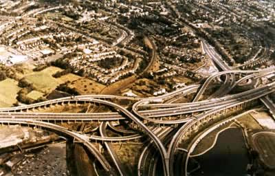 Ӣ�����������ٹ�·�����εĶ�����彻��