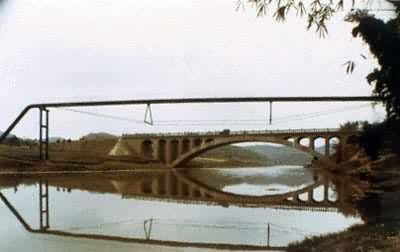 �ܵ��������м���ʽ��Խ����