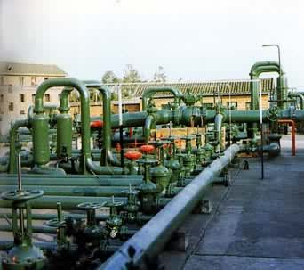 ��Ȼ���ܵ���ѹ����վ��ͼΪ�Ĵ�������վ