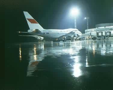 ������747SP���Ϳͻ�