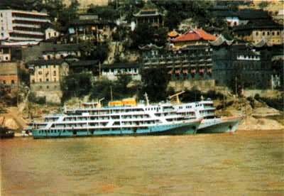 �������족�ʹ������ڳ�����