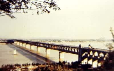 �人�����ţ��ǳ����ϵ�һ����·����·������