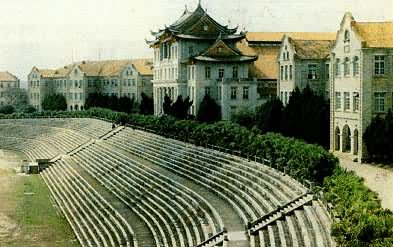 ���Ŵ�ѧУ��