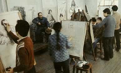 ��������ѧԺ�й���ϵѧ����ϰ����