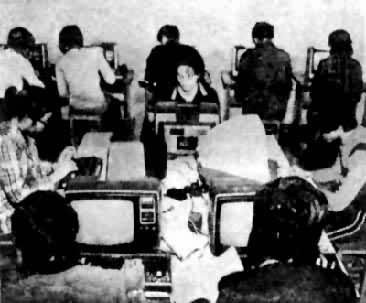 ���ȴ�ѧѧ����΢�ͼ����ʵ�����Ͽ�