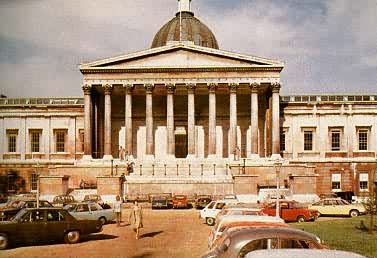 Ӣ���׶ش�ѧѧԺ�⾰